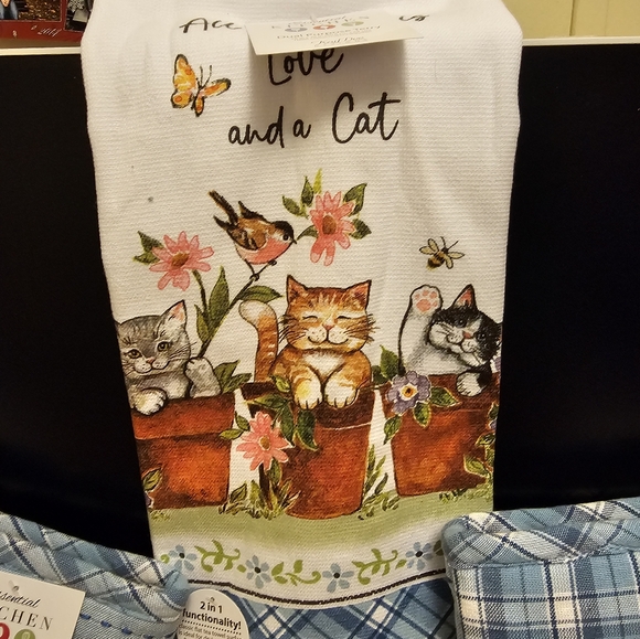 NEW 3 PC KITCHEN TOWEL SET (CAT DETAILS) - Picture 9 of 11